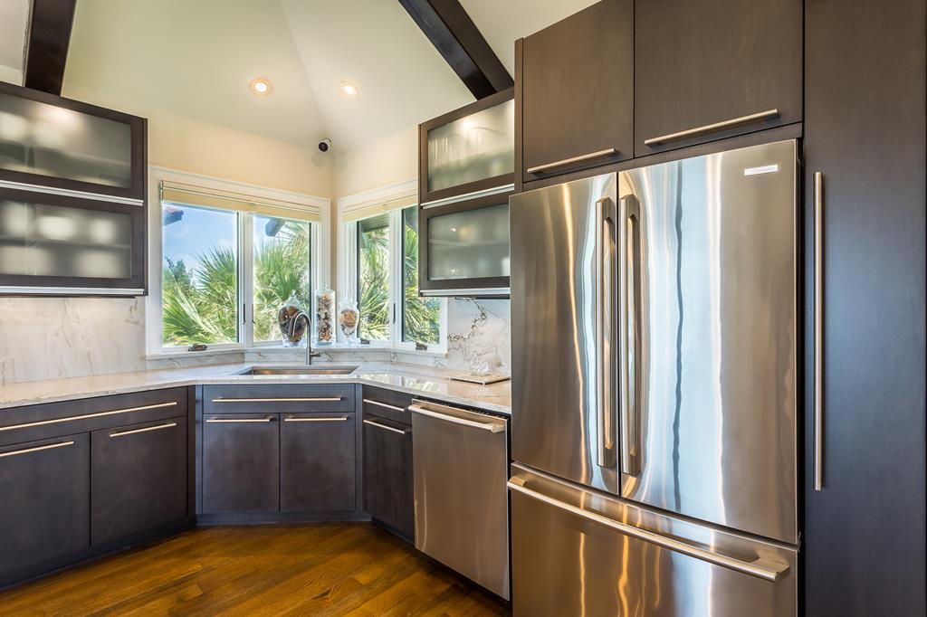 St. George Island, Florida, 32328, United States, 4 Bedrooms Bedrooms, ,5 BathroomsBathrooms,Residential,Active,1834504