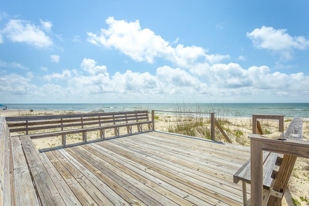 St. George Island, Florida, 32328, United States, 4 Bedrooms Bedrooms, ,5 BathroomsBathrooms,Residential,Active,1834504