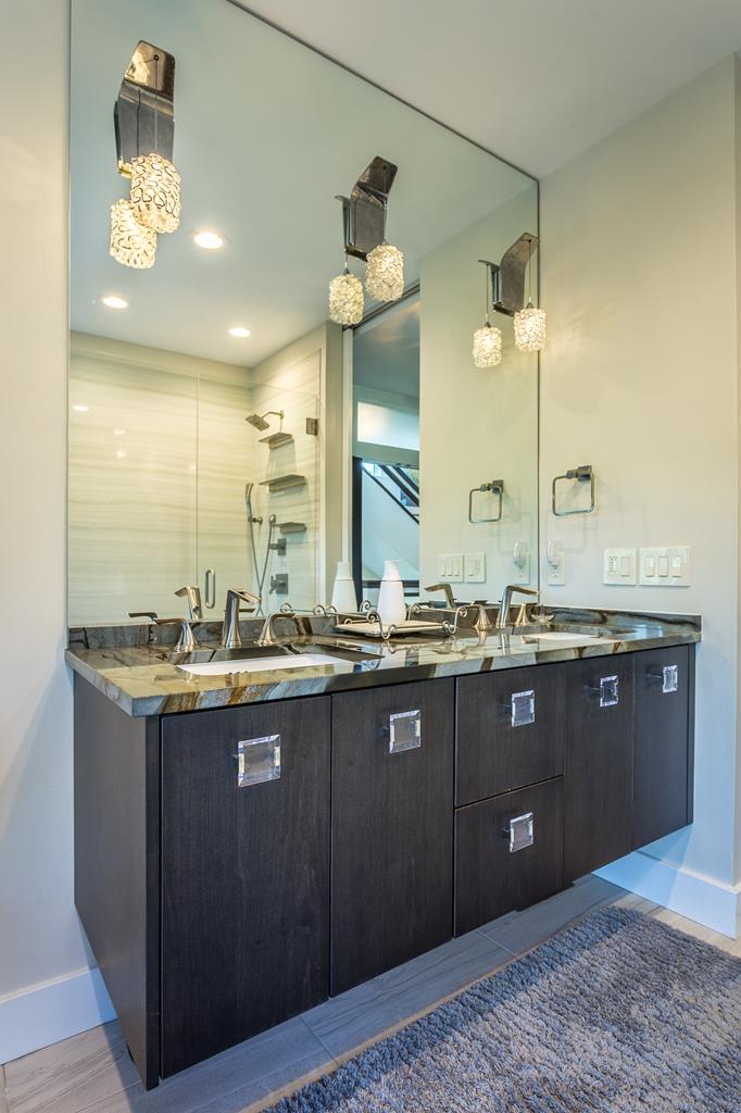 St. George Island, Florida, 32328, United States, 4 Bedrooms Bedrooms, ,5 BathroomsBathrooms,Residential,Active,1834504