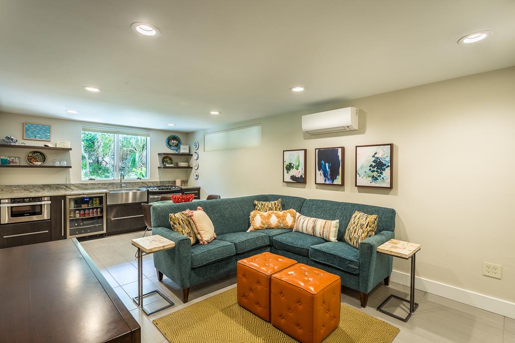 St. George Island, Florida, 32328, United States, 4 Bedrooms Bedrooms, ,5 BathroomsBathrooms,Residential,Active,1834504