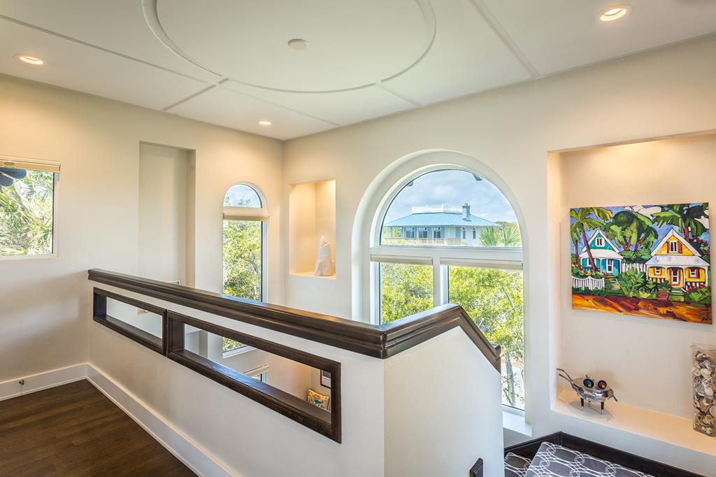 St. George Island, Florida, 32328, United States, 4 Bedrooms Bedrooms, ,5 BathroomsBathrooms,Residential,Active,1834504