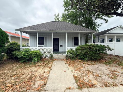 Photo of 508 4th St, Port Saint Joe, FL 32456 (MLS # 328175)