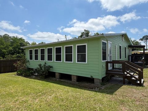 Photo of 550 Pompano St, Port Saint Joe, FL 32456 (MLS # 328187)