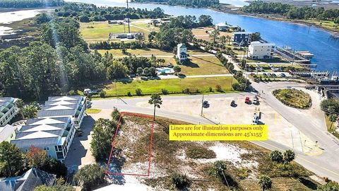 Photo of 607 Marine St, Carrabelle, FL 32322 (MLS # 326374)
