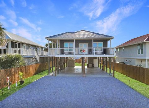 Photo of 126 Balboa St, Port Saint Joe, FL 32456 (MLS # 324739)