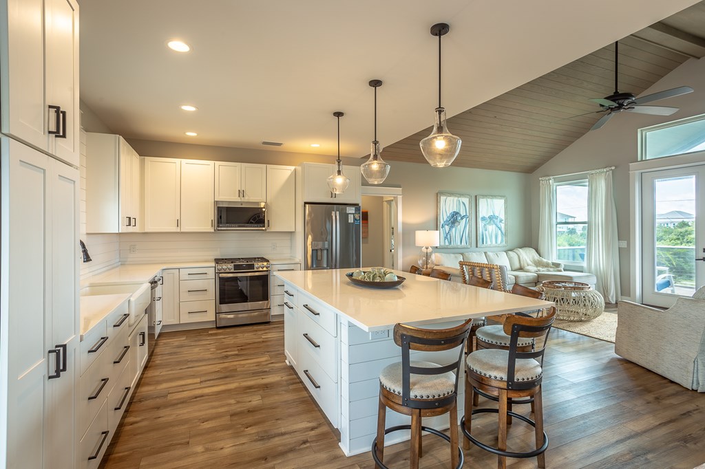 St. George Island, Florida, 32328, United States, 3 Bedrooms Bedrooms, ,3 BathroomsBathrooms,Residential,Active,1964674