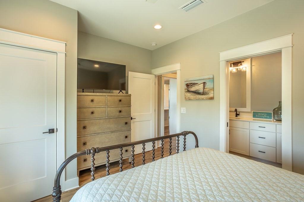 St. George Island, Florida, 32328, United States, 3 Bedrooms Bedrooms, ,3 BathroomsBathrooms,Residential,Active,1964674