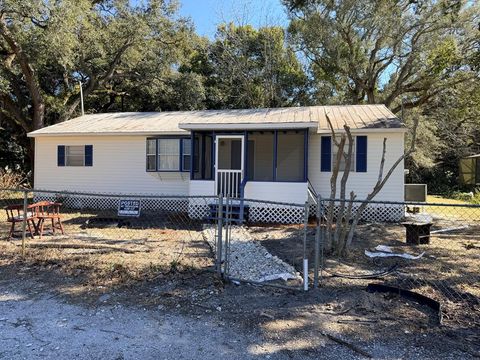 Photo of 21 Jackie Whitehurst St, Apalachicola, FL 32320 (MLS # 326306)