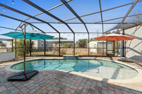 Photo of 6427 Georgia Ave, Port Saint Joe, FL 32456 (MLS # 326396)