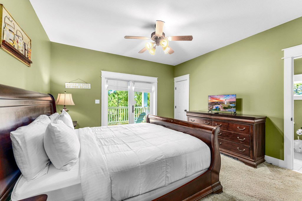 St. George Island, Florida, 32328, United States, 4 Bedrooms Bedrooms, ,4 BathroomsBathrooms,Residential,Active,2045322