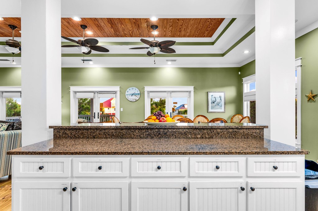 St. George Island, Florida, 32328, United States, 4 Bedrooms Bedrooms, ,4 BathroomsBathrooms,Residential,Active,2045322