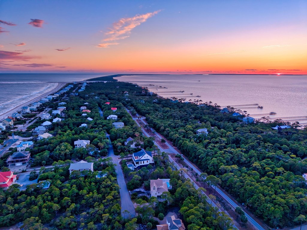 St. George Island, Florida, 32328, United States, 4 Bedrooms Bedrooms, ,4 BathroomsBathrooms,Residential,Active,2045322