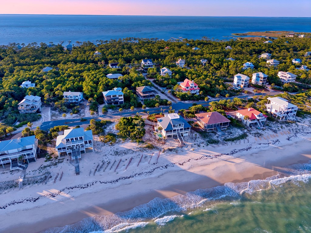 St. George Island, Florida, 32328, United States, 4 Bedrooms Bedrooms, ,4 BathroomsBathrooms,Residential,Active,2045322