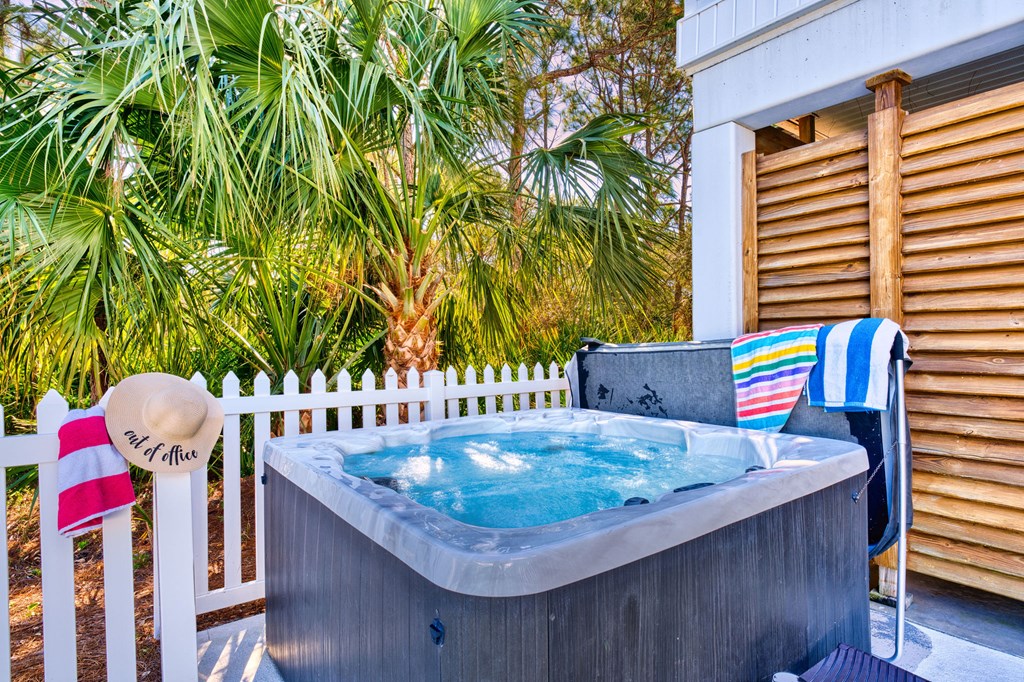 St. George Island, Florida, 32328, United States, 4 Bedrooms Bedrooms, ,4 BathroomsBathrooms,Residential,Active,2045322
