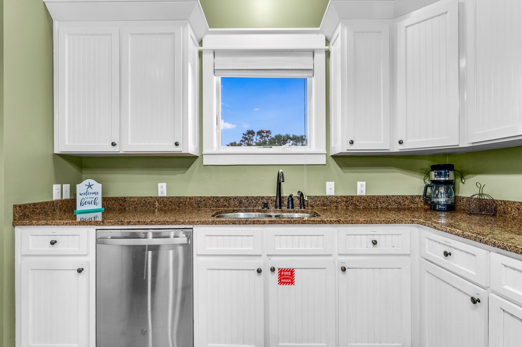St. George Island, Florida, 32328, United States, 4 Bedrooms Bedrooms, ,4 BathroomsBathrooms,Residential,Active,2045322
