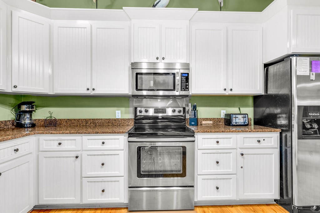 St. George Island, Florida, 32328, United States, 4 Bedrooms Bedrooms, ,4 BathroomsBathrooms,Residential,Active,2045322