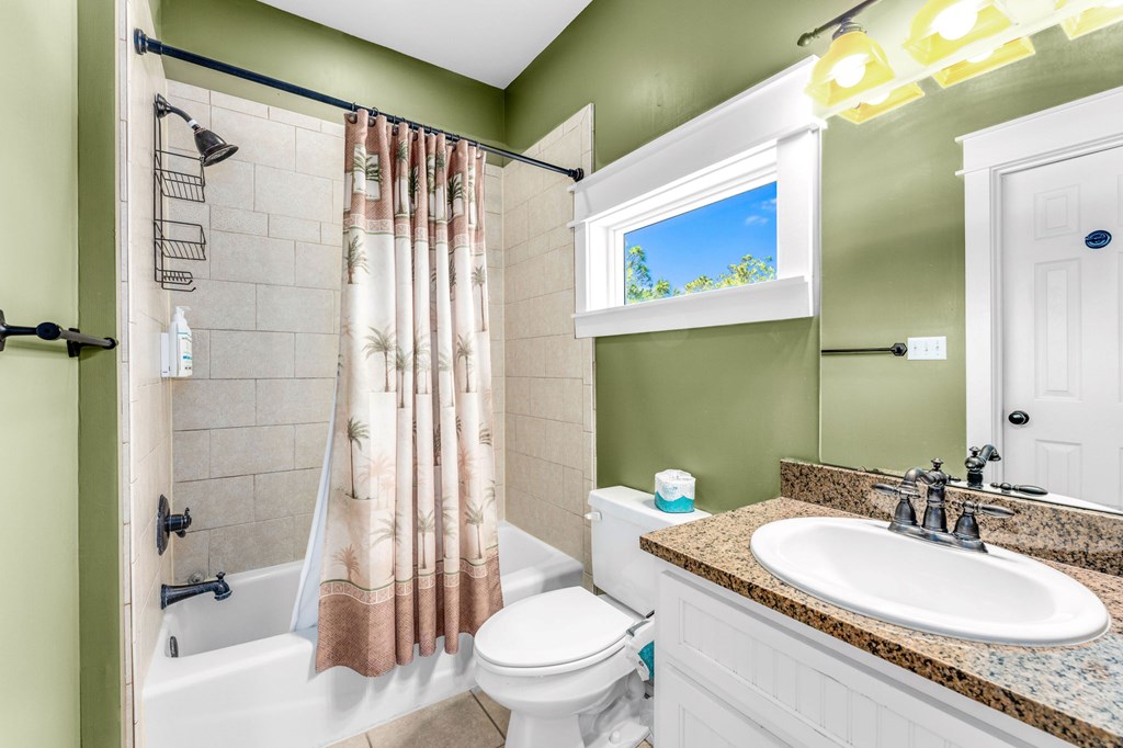 St. George Island, Florida, 32328, United States, 4 Bedrooms Bedrooms, ,4 BathroomsBathrooms,Residential,Active,2045322