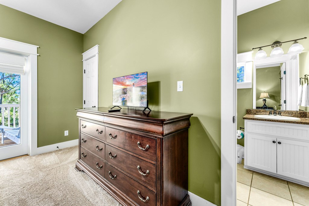 St. George Island, Florida, 32328, United States, 4 Bedrooms Bedrooms, ,4 BathroomsBathrooms,Residential,Active,2045322