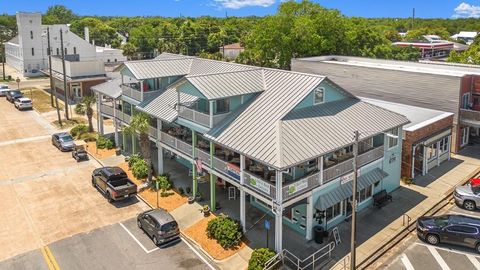 Photo of 76 Market St, Apalachicola, FL 32320 (MLS # 317498)