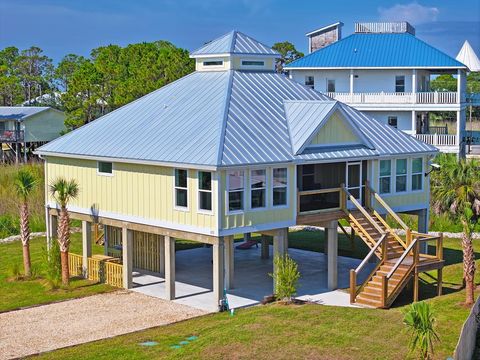 Photo of 312 Bledsoe St, Saint George Island, FL 32328 (MLS # 321559)