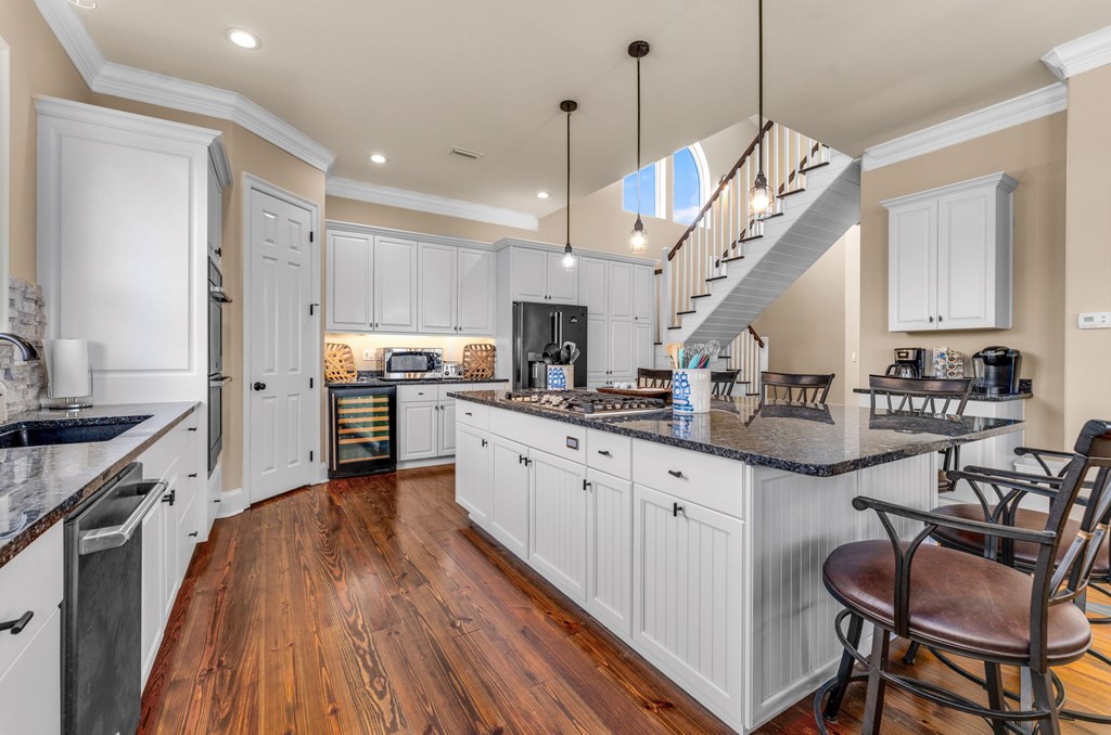 St. George Island, Florida, 32328, United States, 5 Bedrooms Bedrooms, ,6 BathroomsBathrooms,Residential,Active,1850708