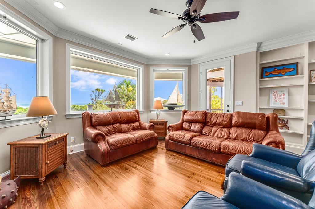 St. George Island, Florida, 32328, United States, 5 Bedrooms Bedrooms, ,6 BathroomsBathrooms,Residential,Active,1850708