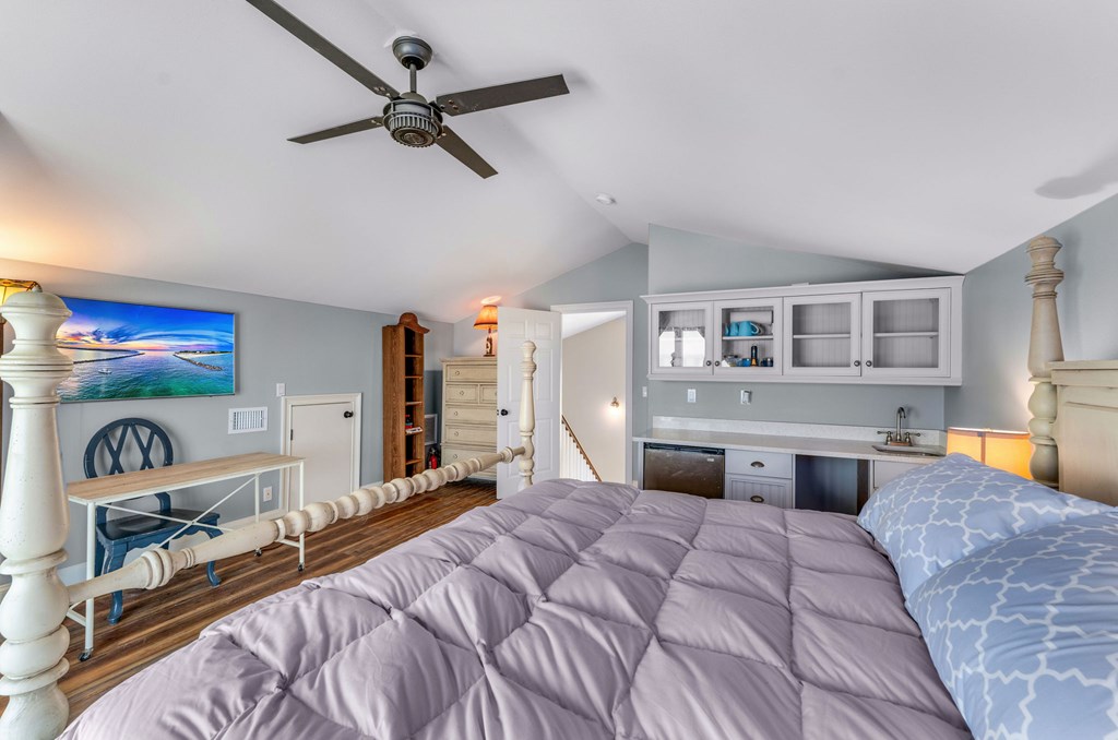 St. George Island, Florida, 32328, United States, 5 Bedrooms Bedrooms, ,6 BathroomsBathrooms,Residential,Active,1850708