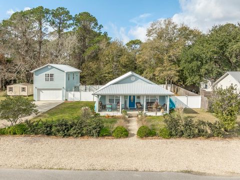 Photo of 148 20th Ave, Apalachicola, FL 32320 (MLS # 324941)