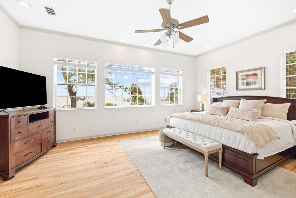 St. George Island, Florida, 32328, United States, 5 Bedrooms Bedrooms, ,5 BathroomsBathrooms,Residential,Active,2013133