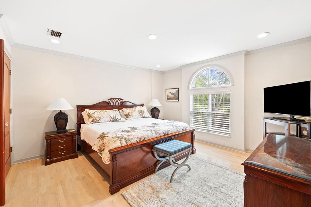 St. George Island, Florida, 32328, United States, 5 Bedrooms Bedrooms, ,5 BathroomsBathrooms,Residential,Active,2013133