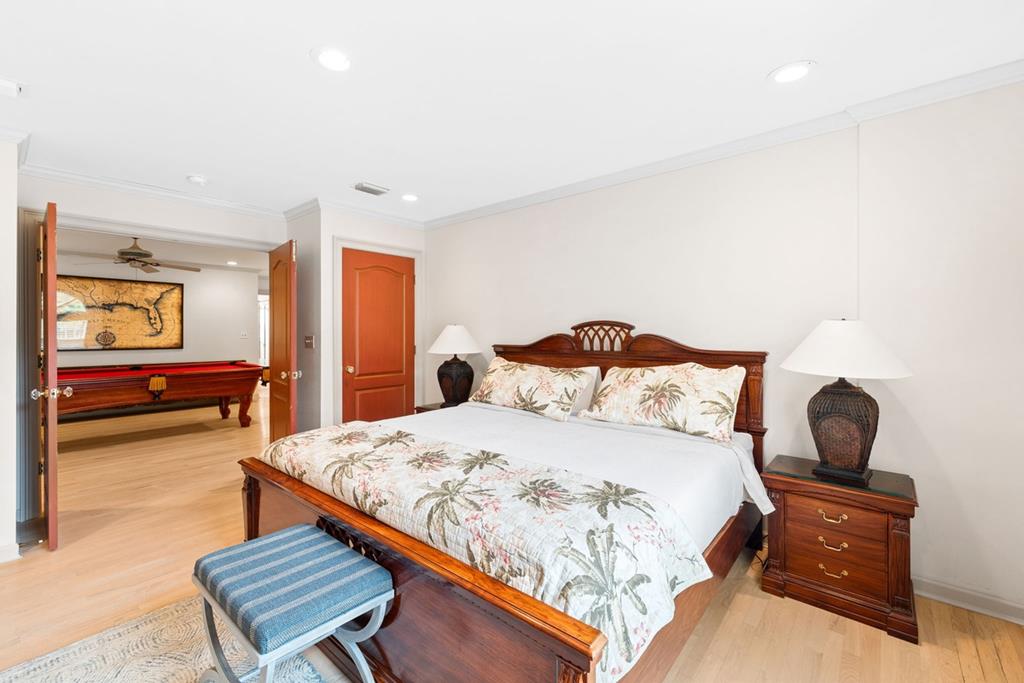 St. George Island, Florida, 32328, United States, 5 Bedrooms Bedrooms, ,5 BathroomsBathrooms,Residential,Active,2013133