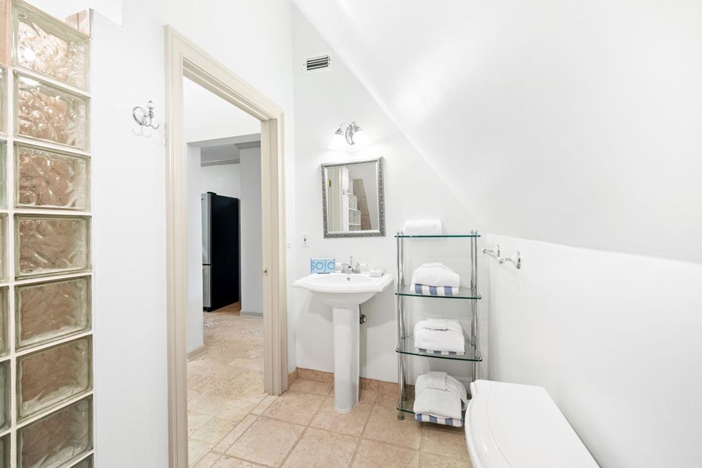 St. George Island, Florida, 32328, United States, 5 Bedrooms Bedrooms, ,5 BathroomsBathrooms,Residential,Active,2013133