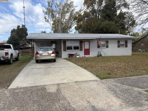 Photo of 571 W 2nd St, Wewahitchka, FL 32465 (MLS # 329726)