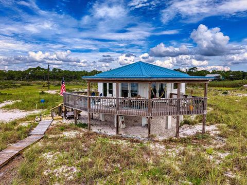Photo of 367 Gulf Shore Dr, Carrabelle, FL 32322 (MLS # 326316)