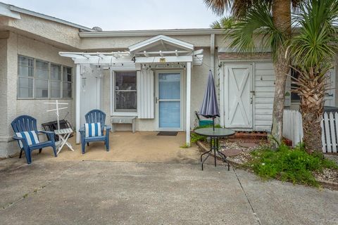 Photo of 633 E Gorrie Dr #4, Saint George Island, FL 32328 (MLS # 327862)