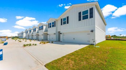 Photo of 252 Salt Creek Ln, Mexico Beach, FL 32456 (MLS # 321870)