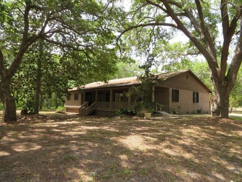 Photo of 112 Hinton St, Carrabelle, FL 32322 (MLS # 327797)
