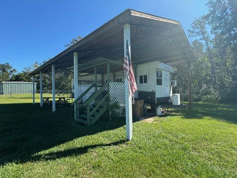 Photo of 1249 Hwy 22, Wewahitchka, FL 32465 (MLS # 326427)