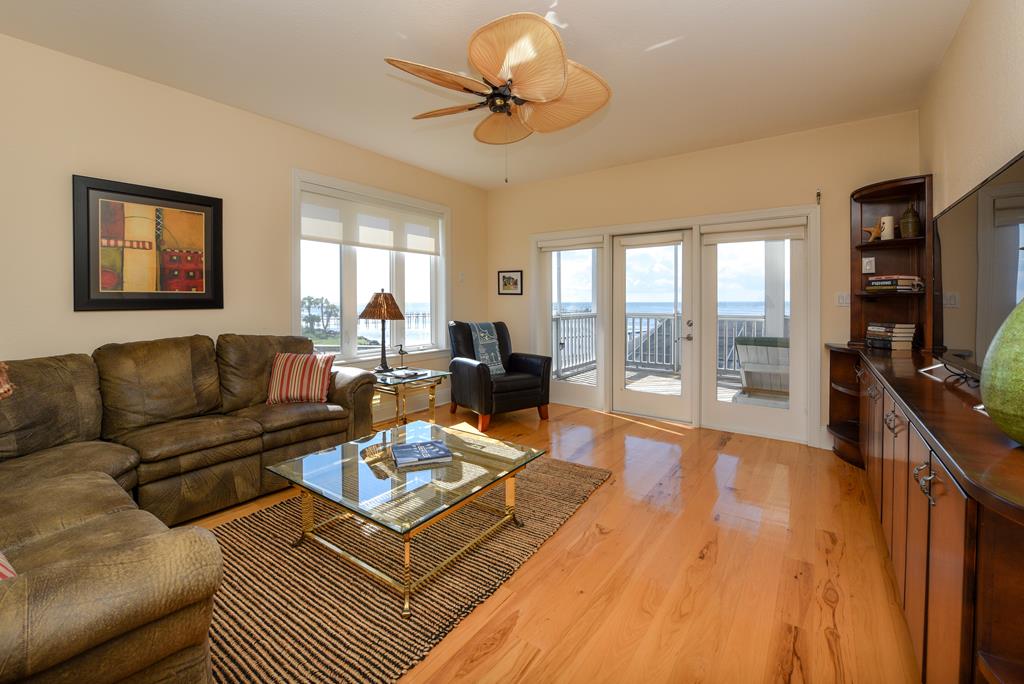 St. George Island, Florida, 32328, United States, 5 Bedrooms Bedrooms, ,6 BathroomsBathrooms,Residential,Active,2013136