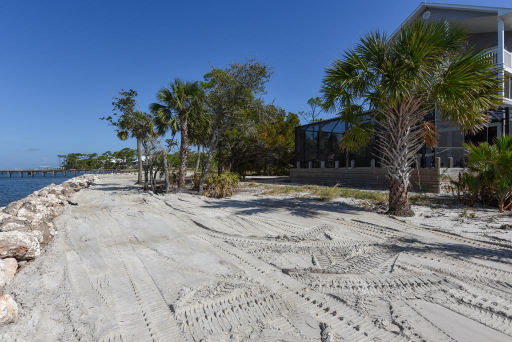 St. George Island, Florida, 32328, United States, 5 Bedrooms Bedrooms, ,6 BathroomsBathrooms,Residential,Active,2013136