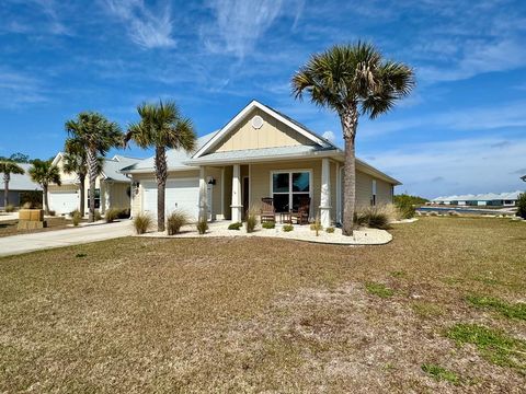 Photo of 150 Heron Ct, Port Saint Joe, FL 32456 (MLS # 324019)