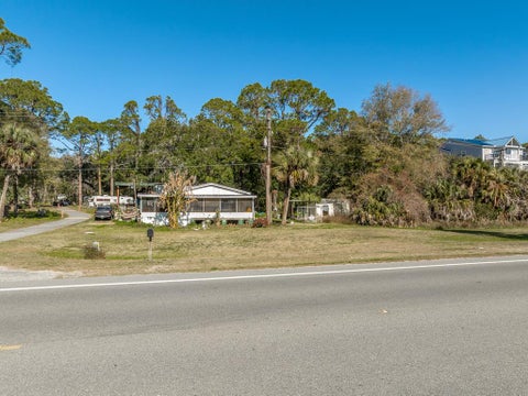 Photo of 515 Hwy 98 W, Apalachicola, FL 32320 (MLS # 326296)