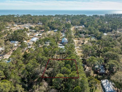 Photo of 197 22nd Ave, Apalachicola, FL 32320 (MLS # 325143)