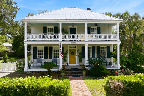 Photo of 128 4th St, Apalachicola, FL 32320 (MLS # 328611)