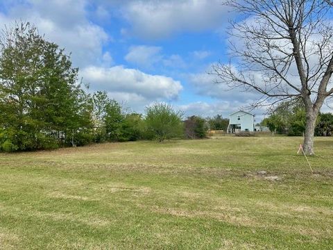 Photo of Lot 6 Gulf St, Port Saint Joe, FL 32456 (MLS # 327851)