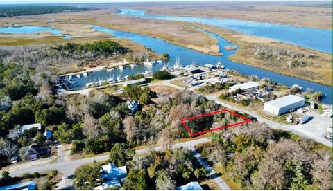 Photo of 350 Market St, Apalachicola, FL 32320 (MLS # 325173)