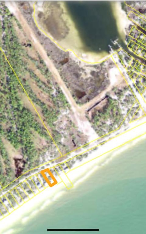 Photo of 504 Gulf Shore Dr, Carrabelle, FL 32322 (MLS # 320860)