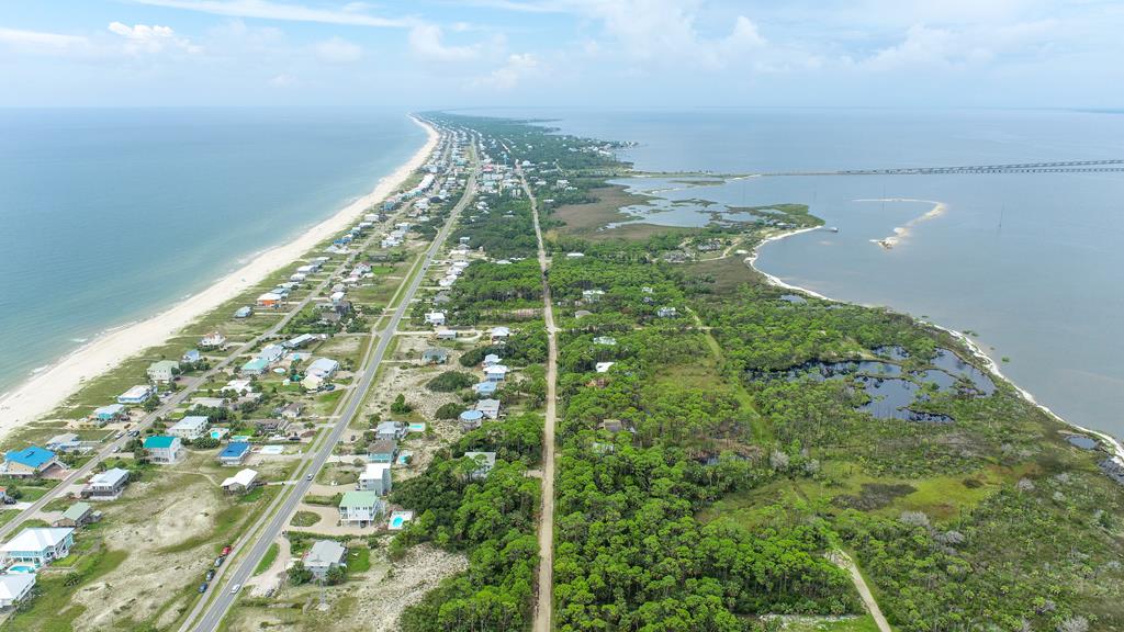 2311 Tally Ho Rd, St. George Island, FL, 32328, US, 5 Bedrooms Bedrooms, ,6 BathroomsBathrooms,Residential,Active,2311 Tally Ho Rd,1667397