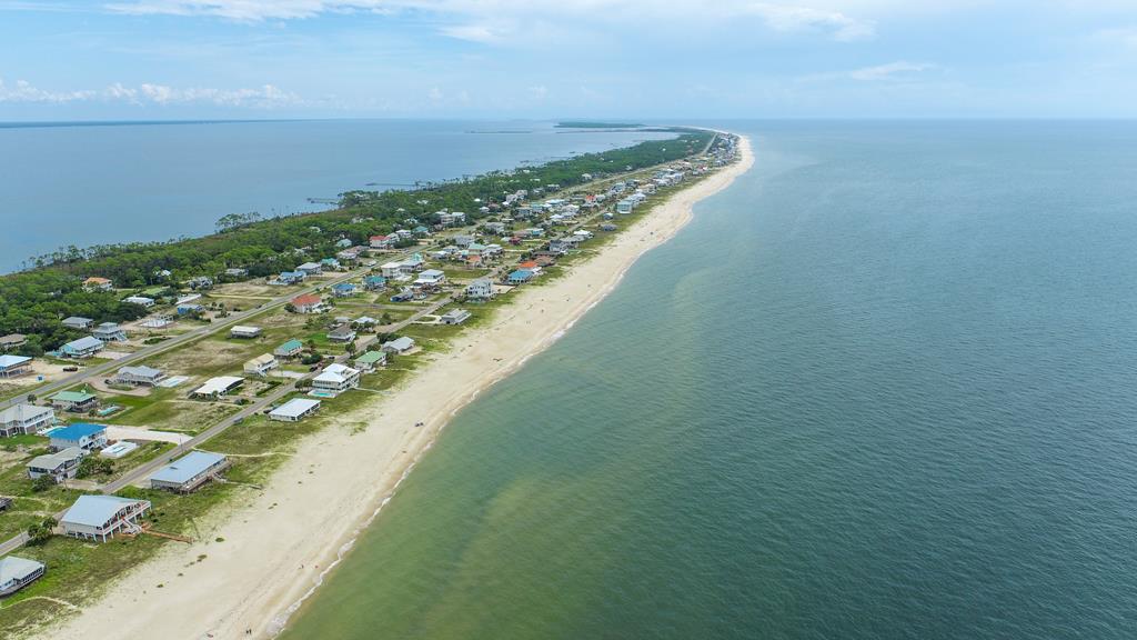 2311 Tally Ho Rd, St. George Island, FL, 32328, US, 5 Bedrooms Bedrooms, ,6 BathroomsBathrooms,Residential,Active,2311 Tally Ho Rd,1667397