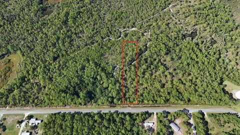 Photo of 253 Twin Lakes Rd, Eastpoint, FL 32328 (MLS # 329067)